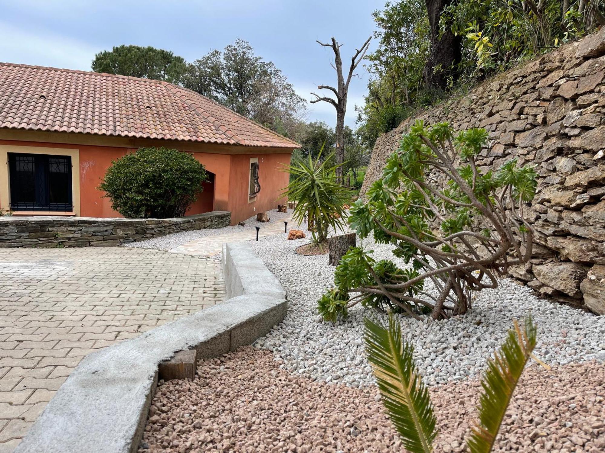 Carpediem_Corsica Poggio-d'Oletta Luaran gambar